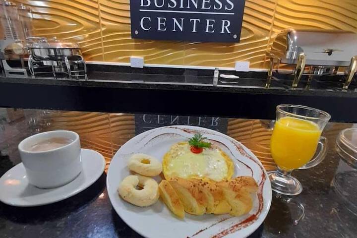 Breakfast/Coffee Service 17 of 25