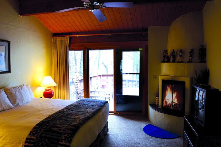 Room 10 of 152