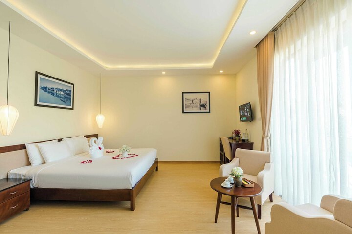 Room 34 of 73