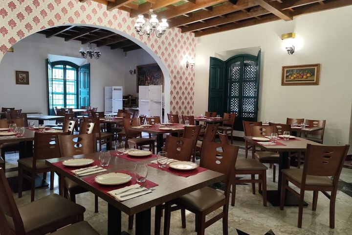 Dining 43 of 74