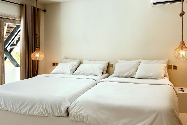 Room 9 of 53