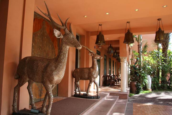 Hotel 2 of 150
