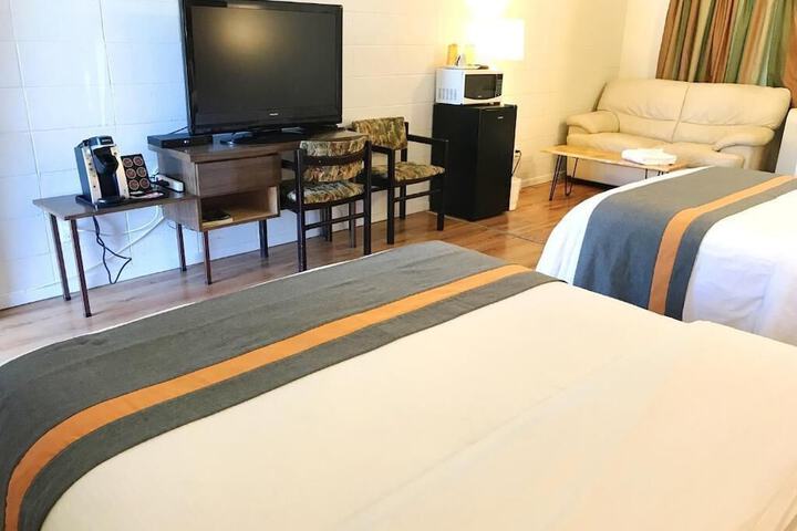 Room 9 of 68