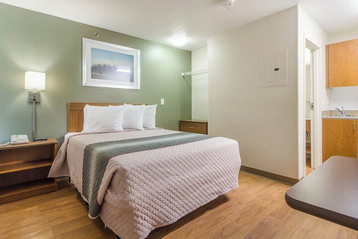 Room 12 of 26