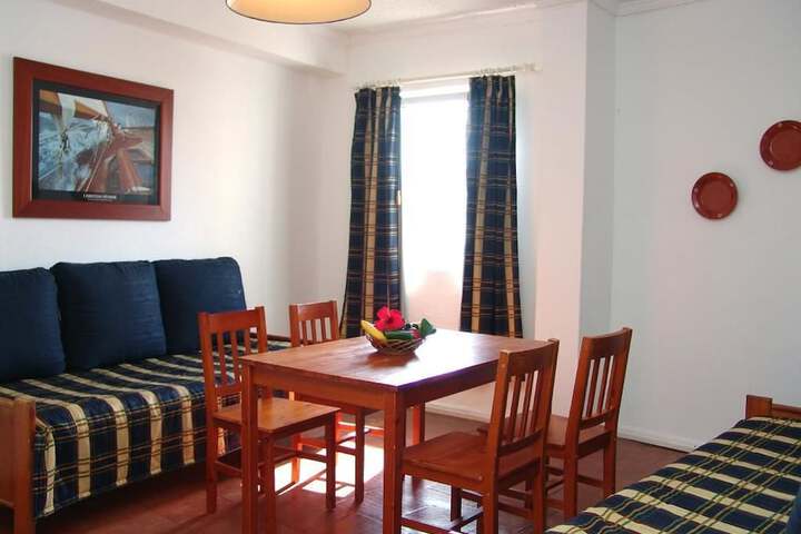 Room 3 of 12