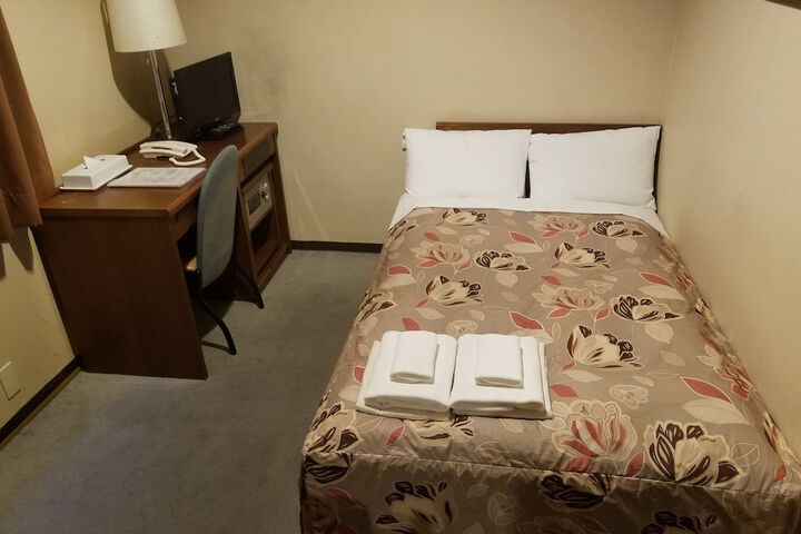 Room 6 of 40