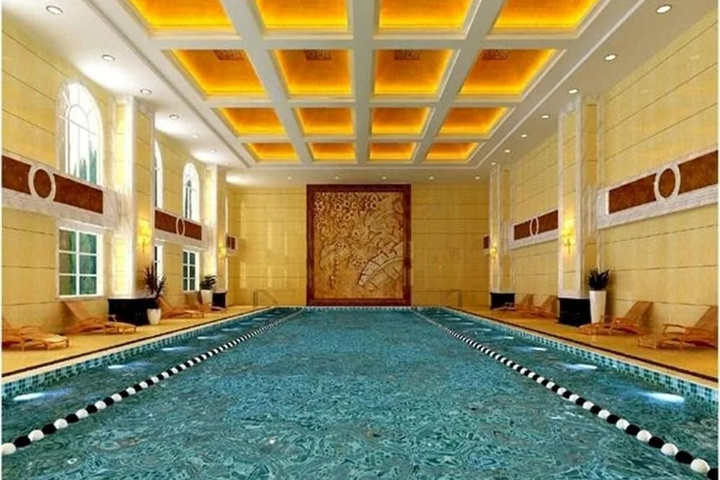 Pool 10 of 17