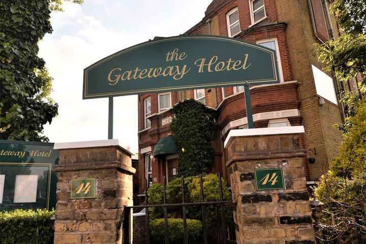 Hotel 62 of 63