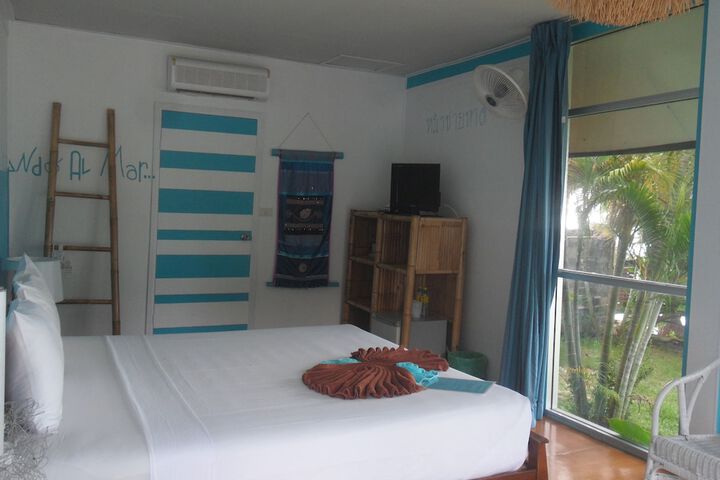Room 18 of 83