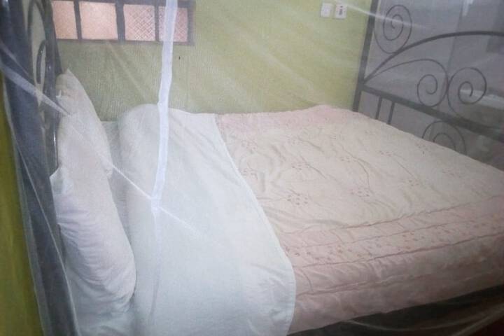 Room 5 of 19