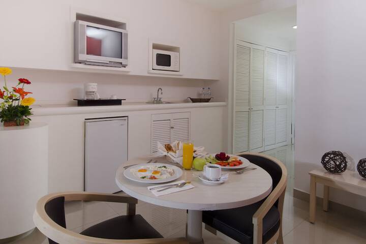 Dining Photos
