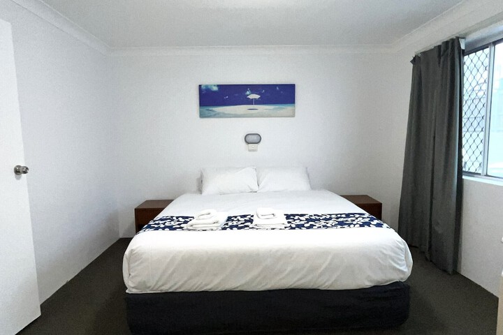 Room 32 of 93