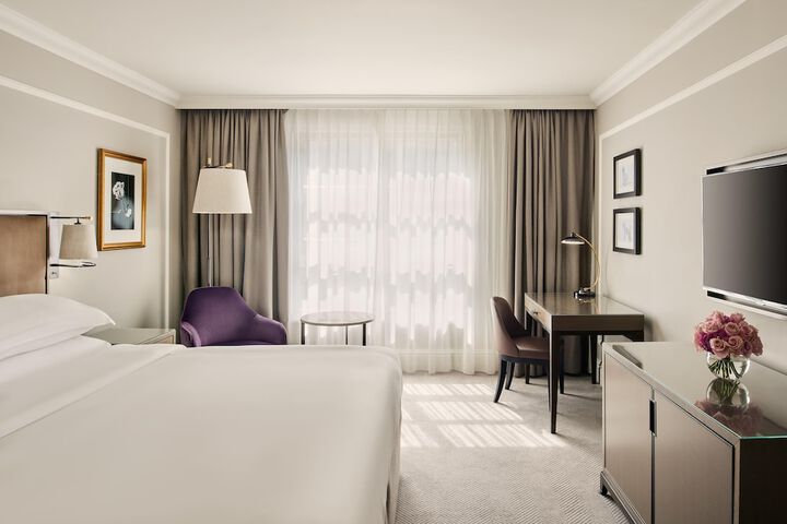 Room 95 of 178