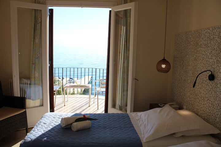 Room 19 of 67