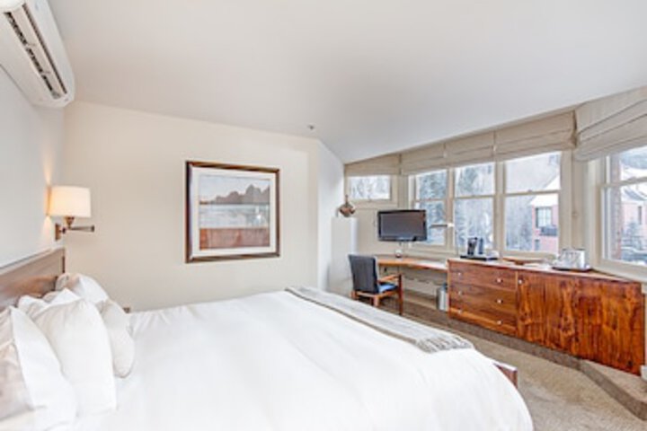 Room 25 of 279