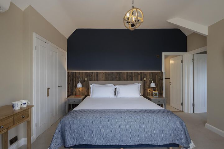 Room 15 of 57