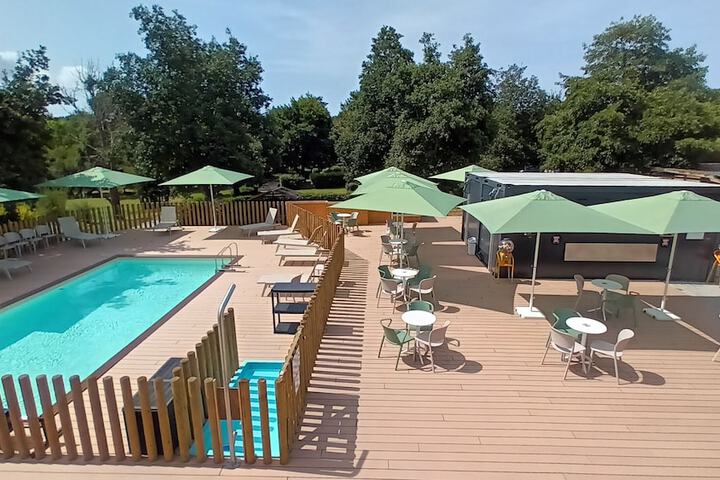 Pool 14 of 25