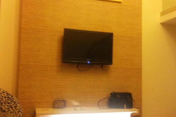 Room 15 of 79
