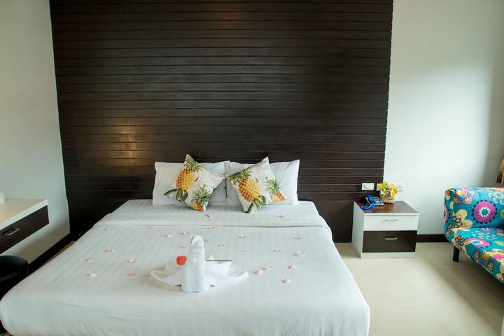 Room 10 of 73