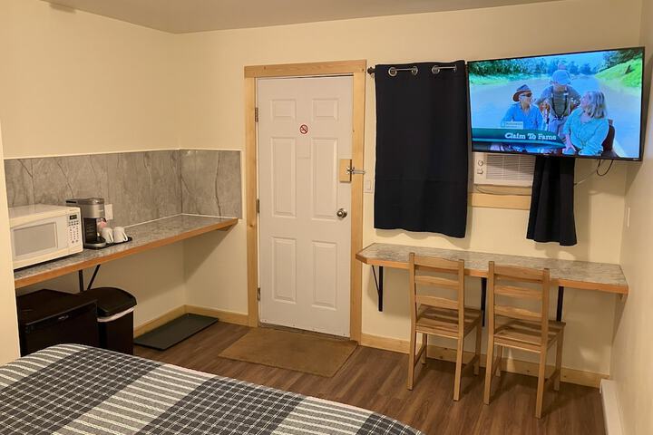 Room 3 of 19
