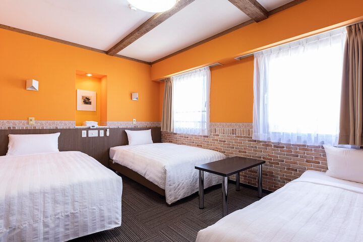 Room 18 of 52
