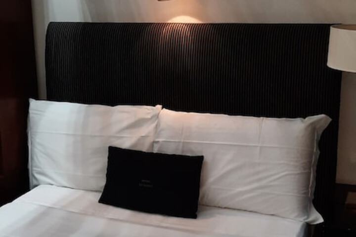 Room 49 of 79