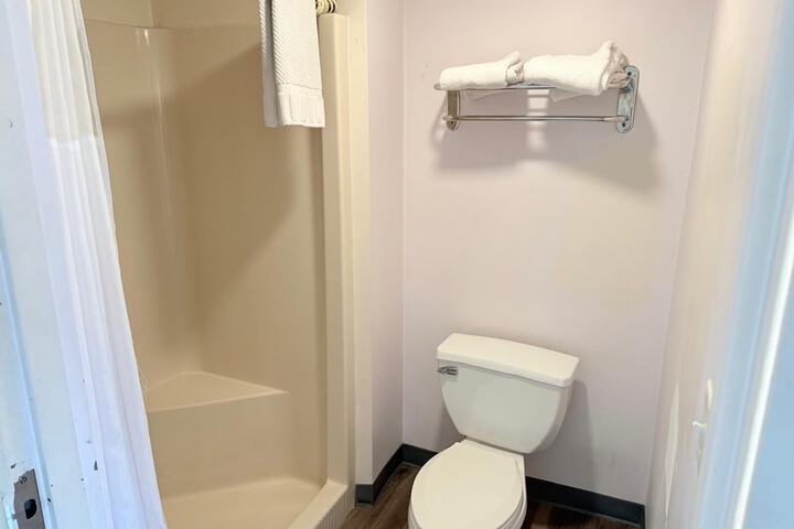 Room 35 of 40