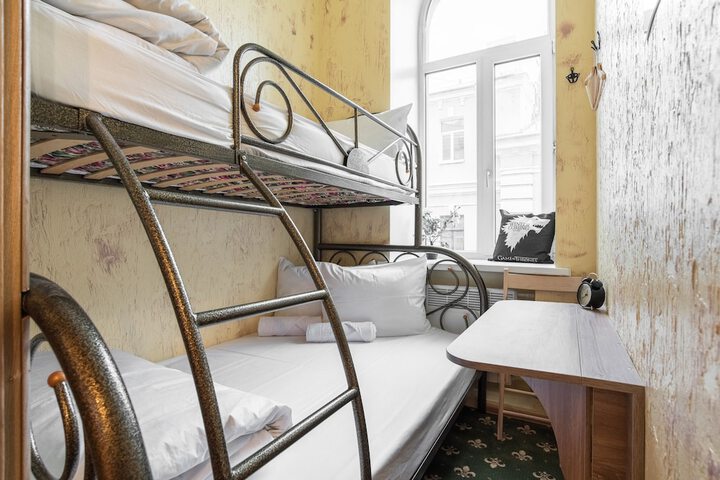 Room 18 of 25