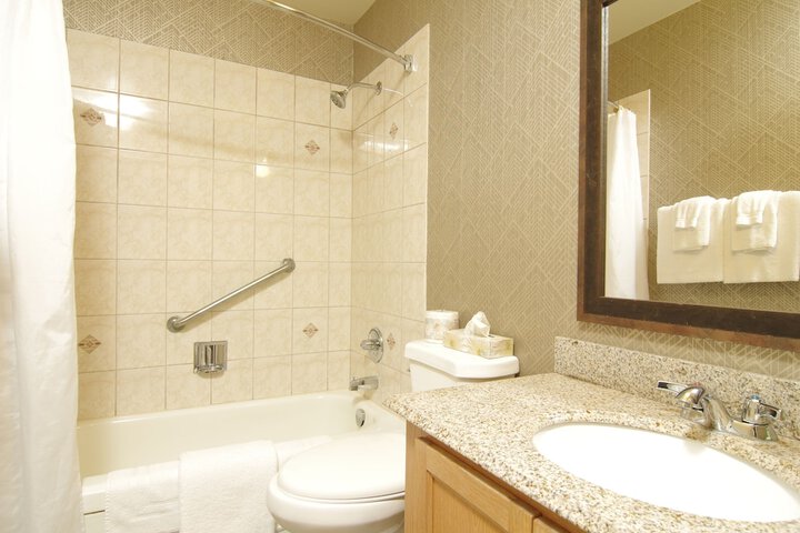 Room 14 of 28