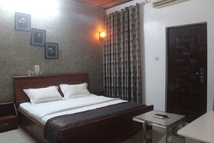 Room 14 of 45