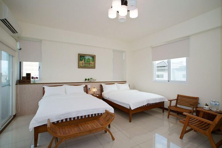 Room 9 of 53