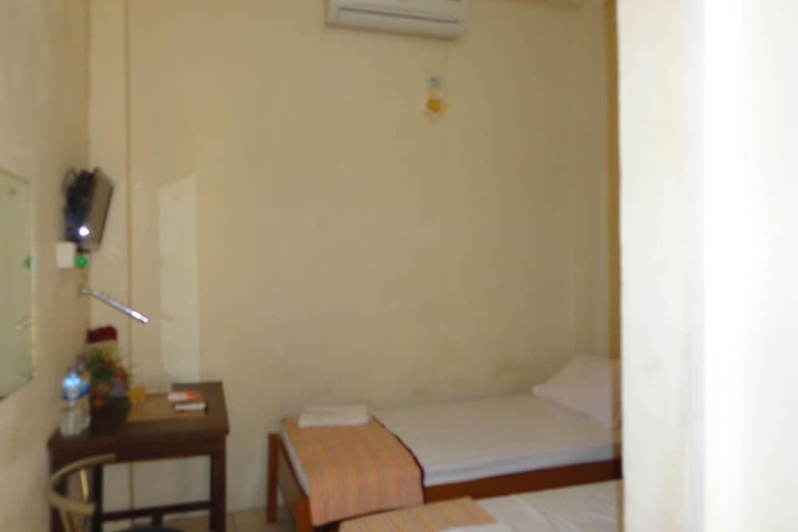 Room 22 of 39