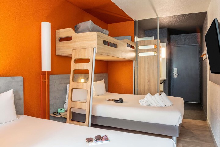 Room 17 of 67