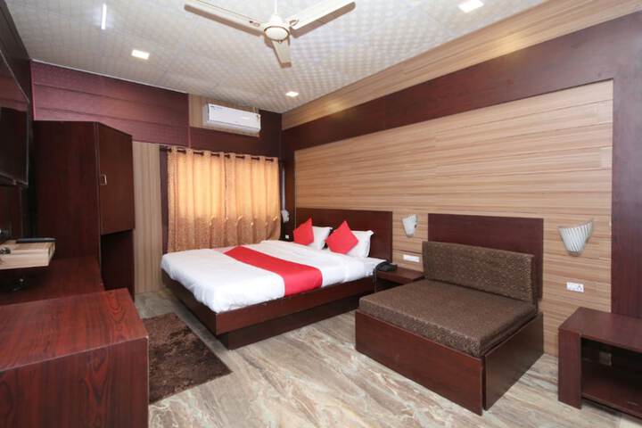 Room 28 of 46