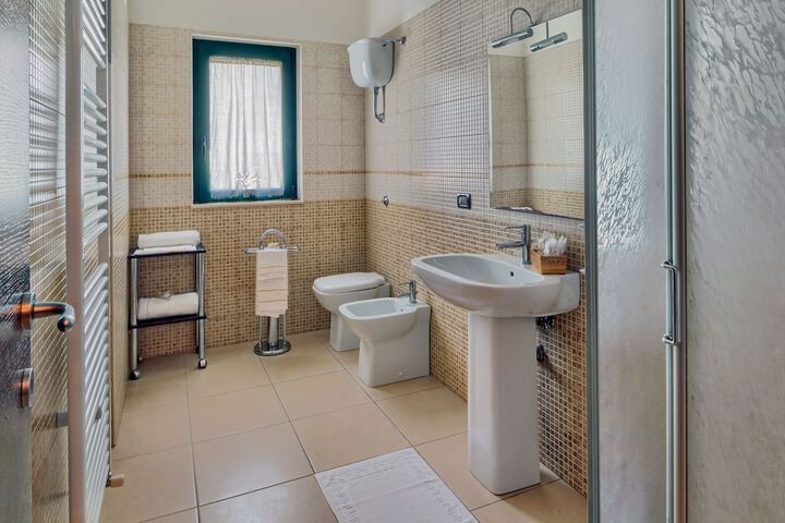 Room 20 of 39