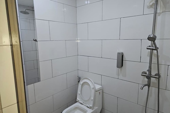 Room 17 of 21