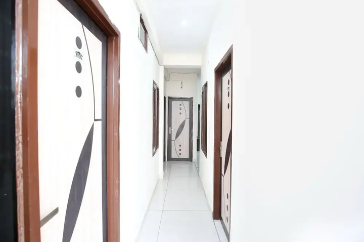 Room 12 of 13