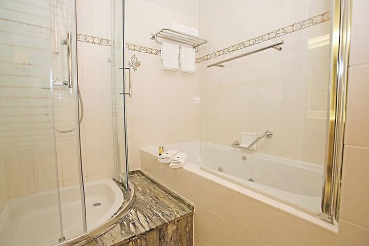 Clean Restrooms