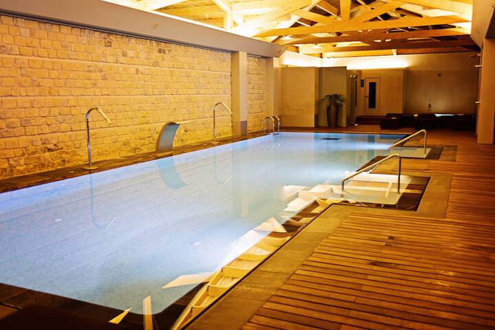 Pool 28 of 65
