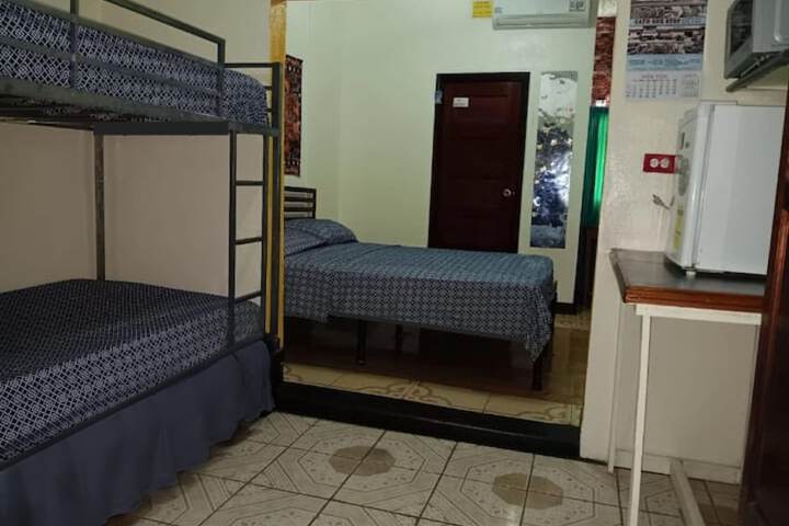 Room 9 of 41