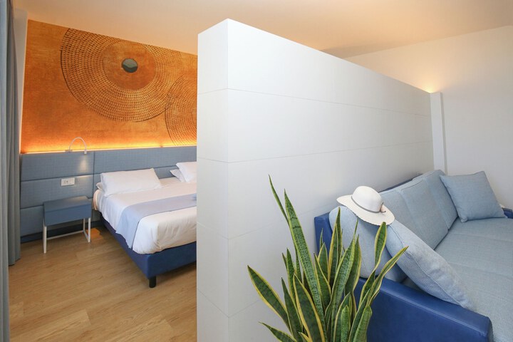 Room 71 of 221