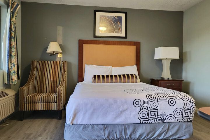 Room 7 of 31