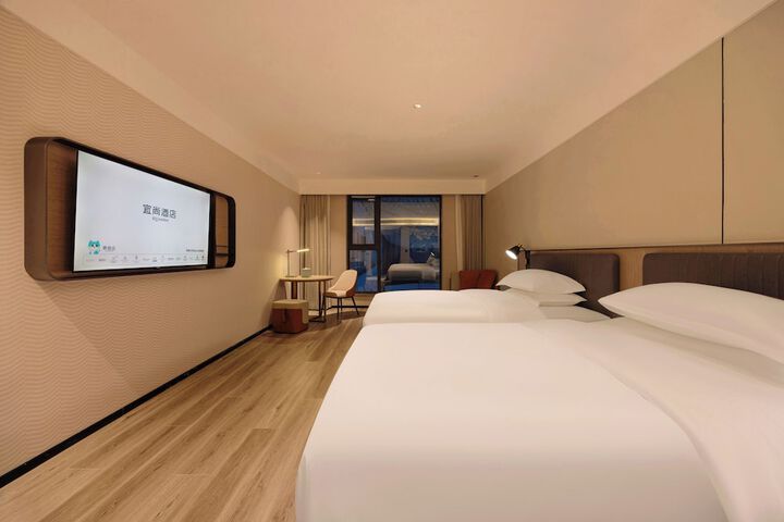 Room 25 of 127
