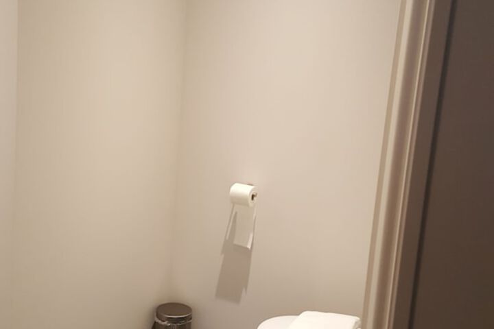Room 44 of 62