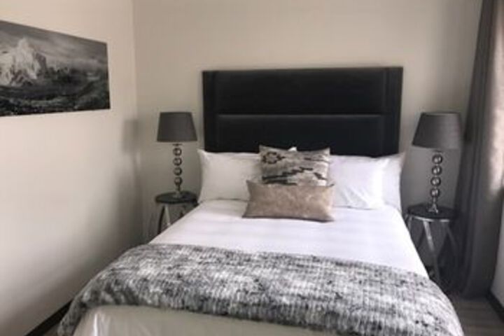 Room 7 of 24