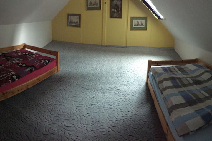 Room 42 of 127