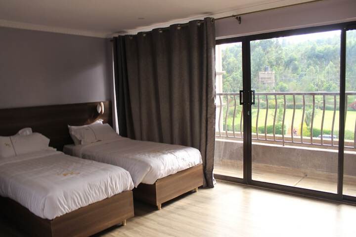 Room 15 of 50