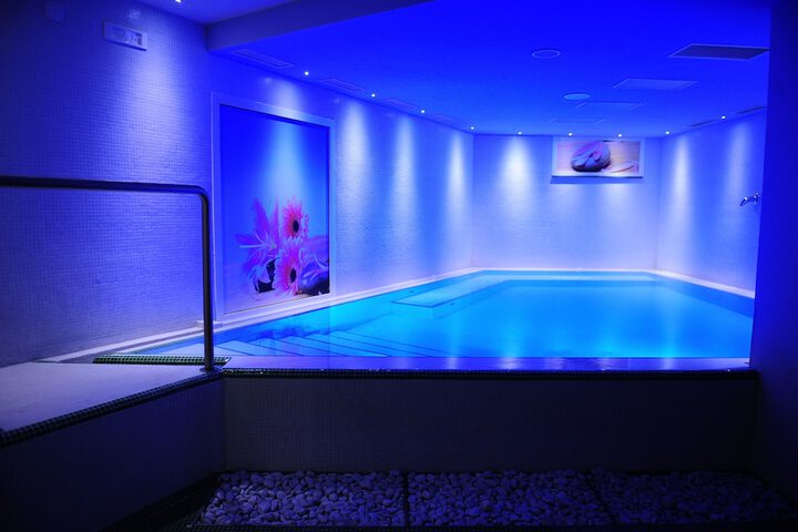 Spa 13 of 31