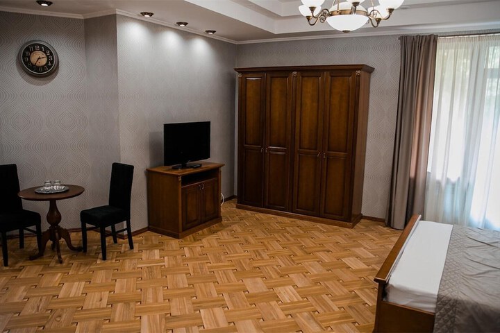 Room 25 of 35