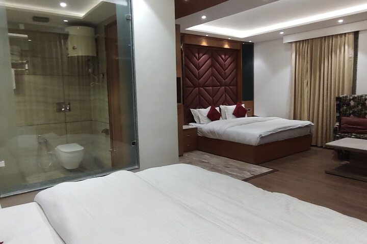 Room 20 of 48